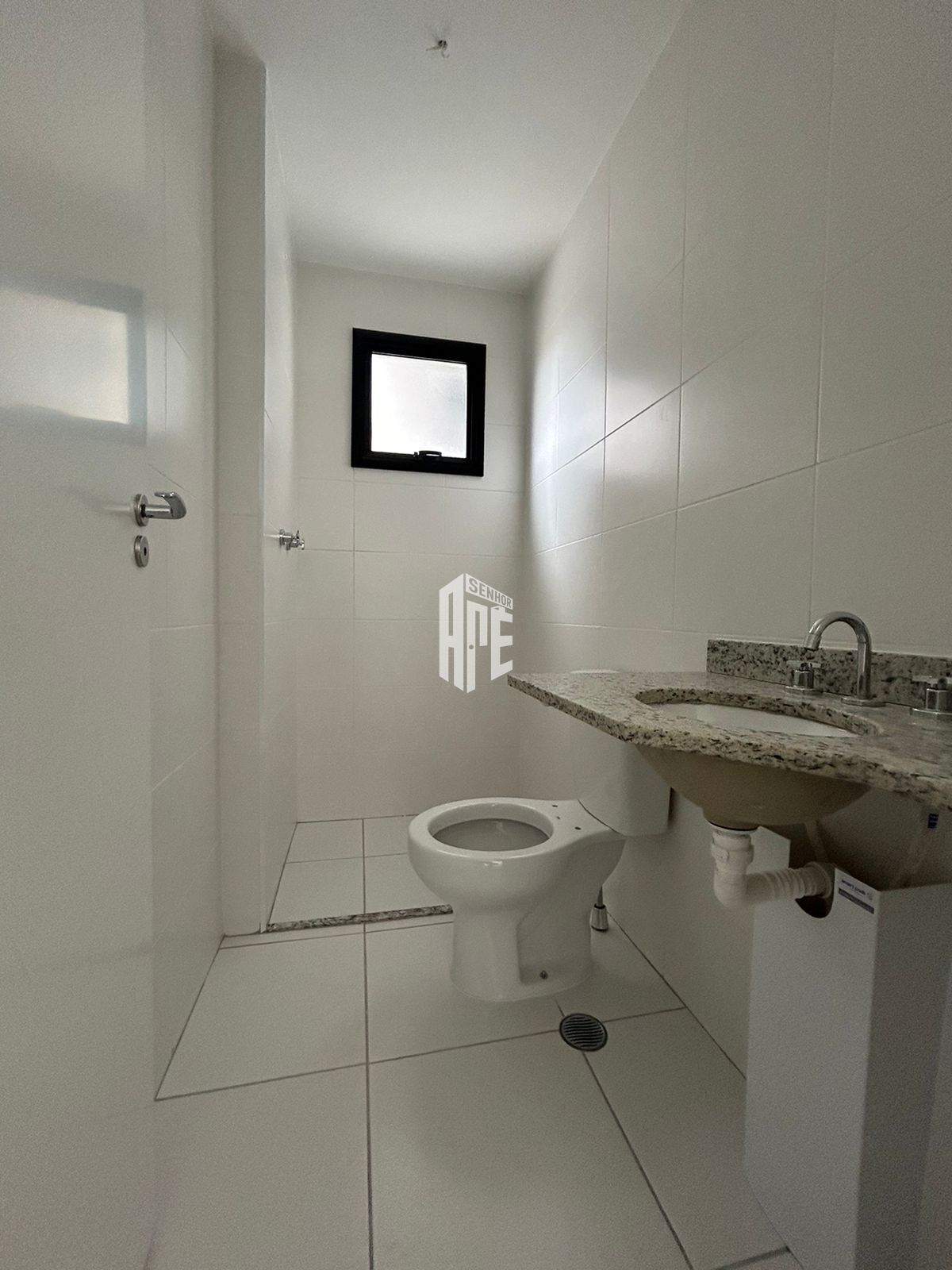 Apartamento à venda com 2 quartos, 75m² - Foto 13