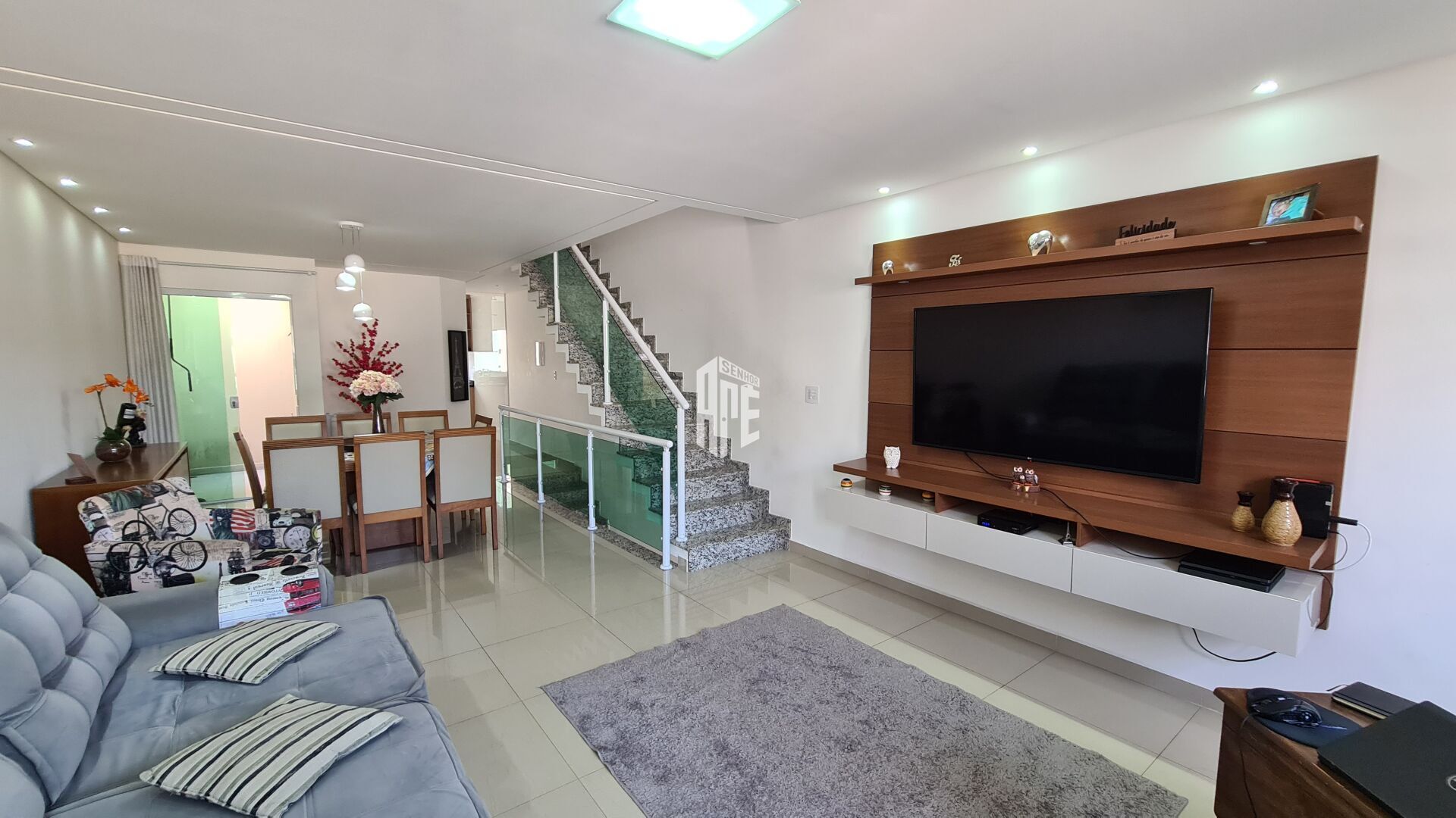 Casa à venda com 3 quartos, 199m² - Foto 3