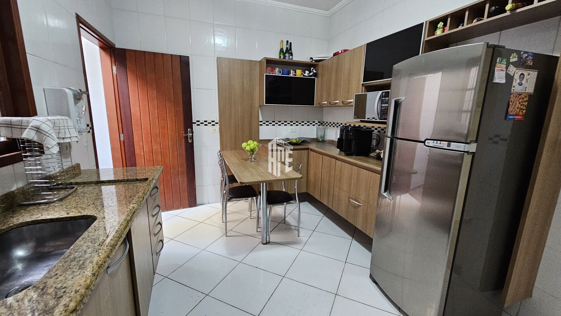 Casa à venda com 3 quartos, 140m² - Foto 12