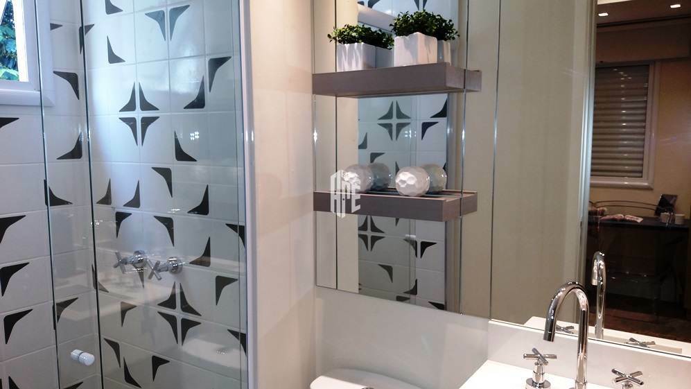 Apartamento à venda com 2 quartos, 67m² - Foto 13