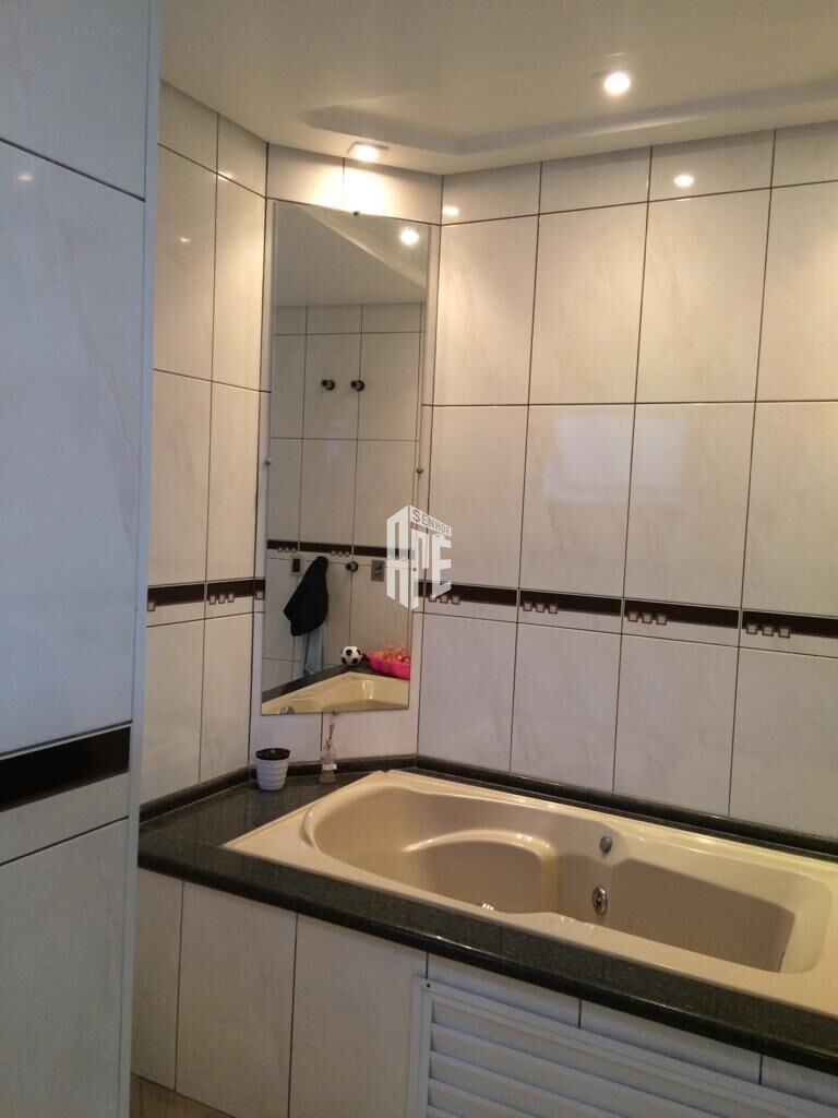 Casa, 4 quartos, 380 m² - Foto 27