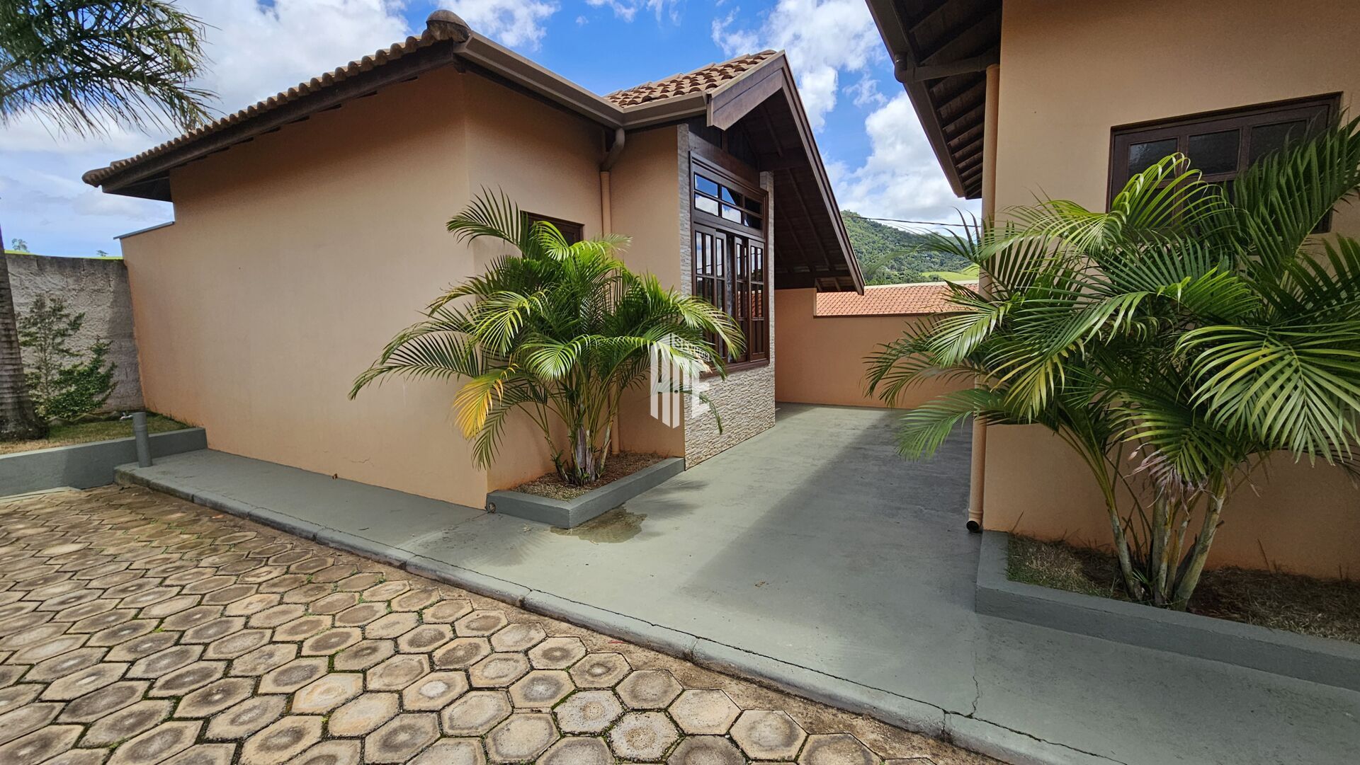 Fazenda à venda com 6 quartos, 2600m² - Foto 5