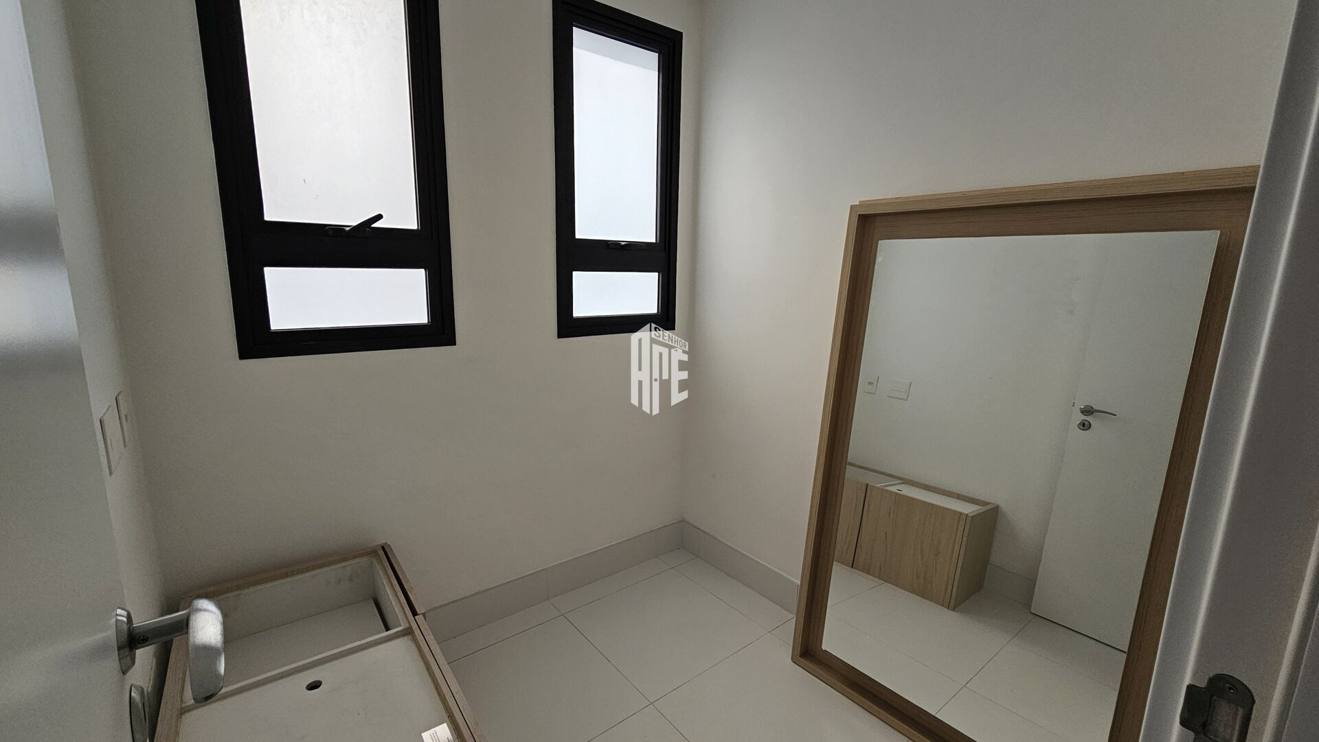 Apartamento à venda com 4 quartos, 375m² - Foto 32