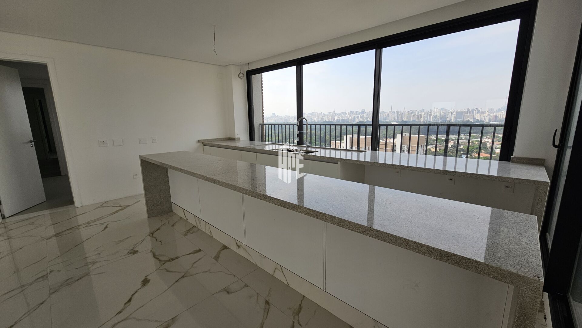 Apartamento à venda com 4 quartos, 375m² - Foto 15