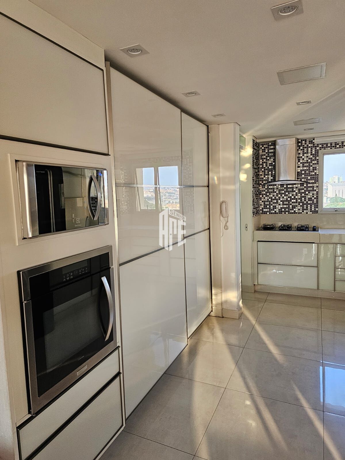 Apartamento à venda com 4 quartos, 140m² - Foto 18