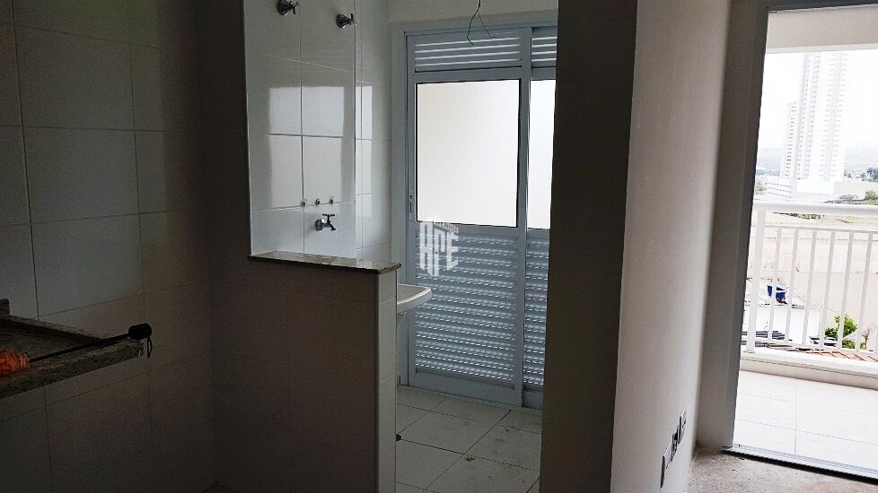 Apartamento à venda com 2 quartos, 66m² - Foto 3