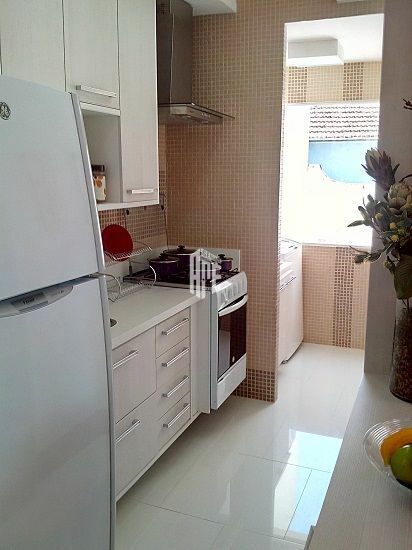 Apartamento à venda com 3 quartos, 61m² - Foto 4