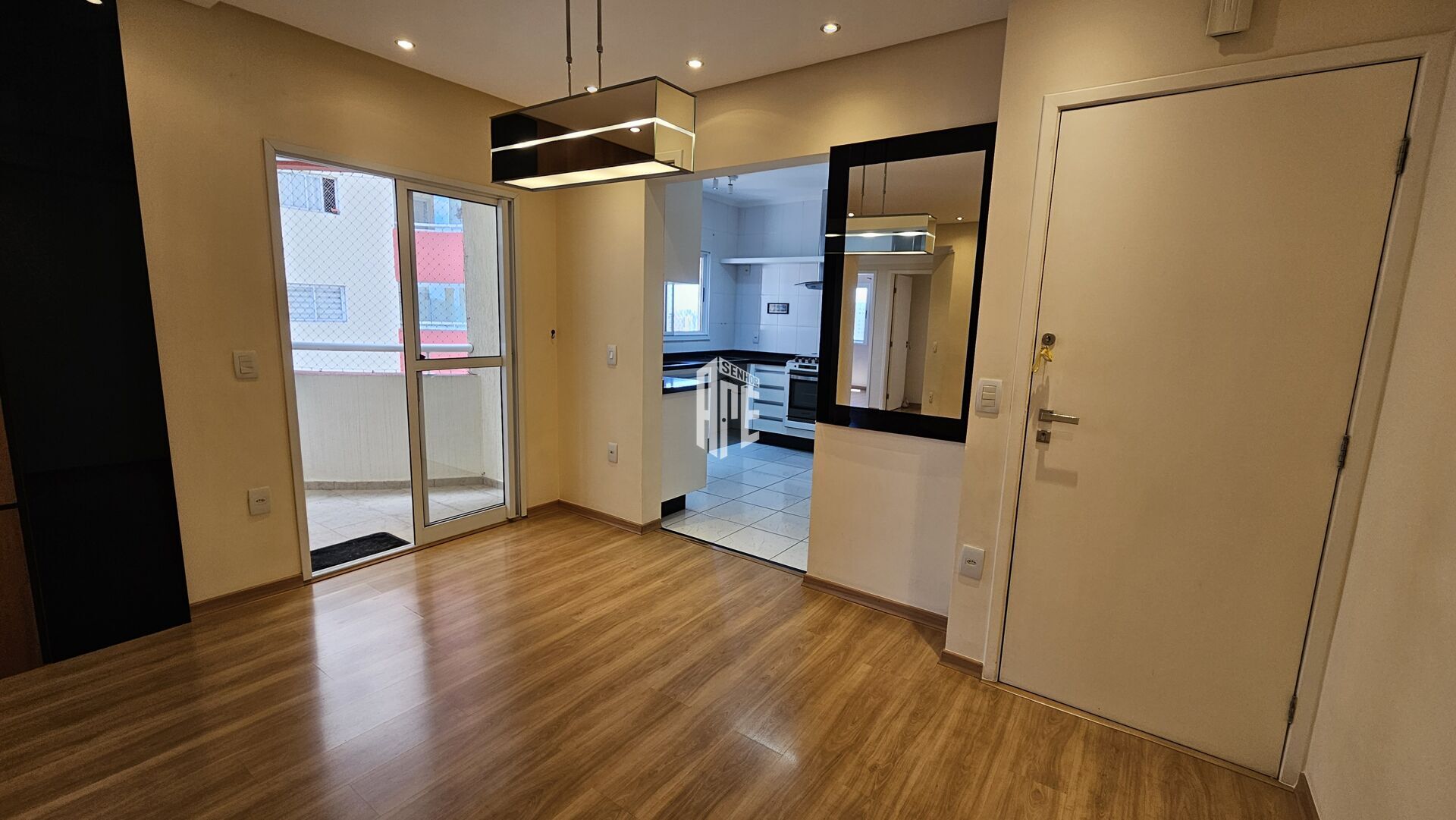 Apartamento à venda com 3 quartos, 87m² - Foto 7