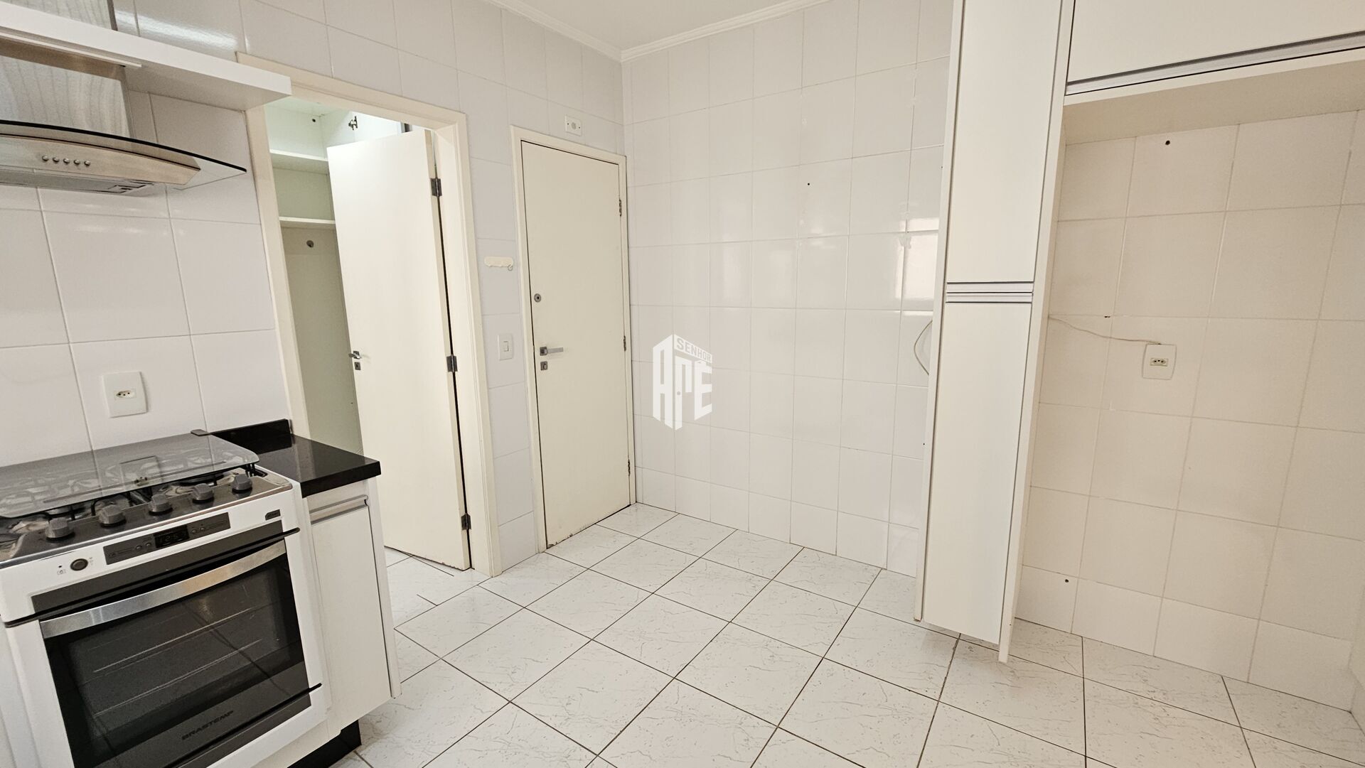 Apartamento à venda com 3 quartos, 87m² - Foto 23