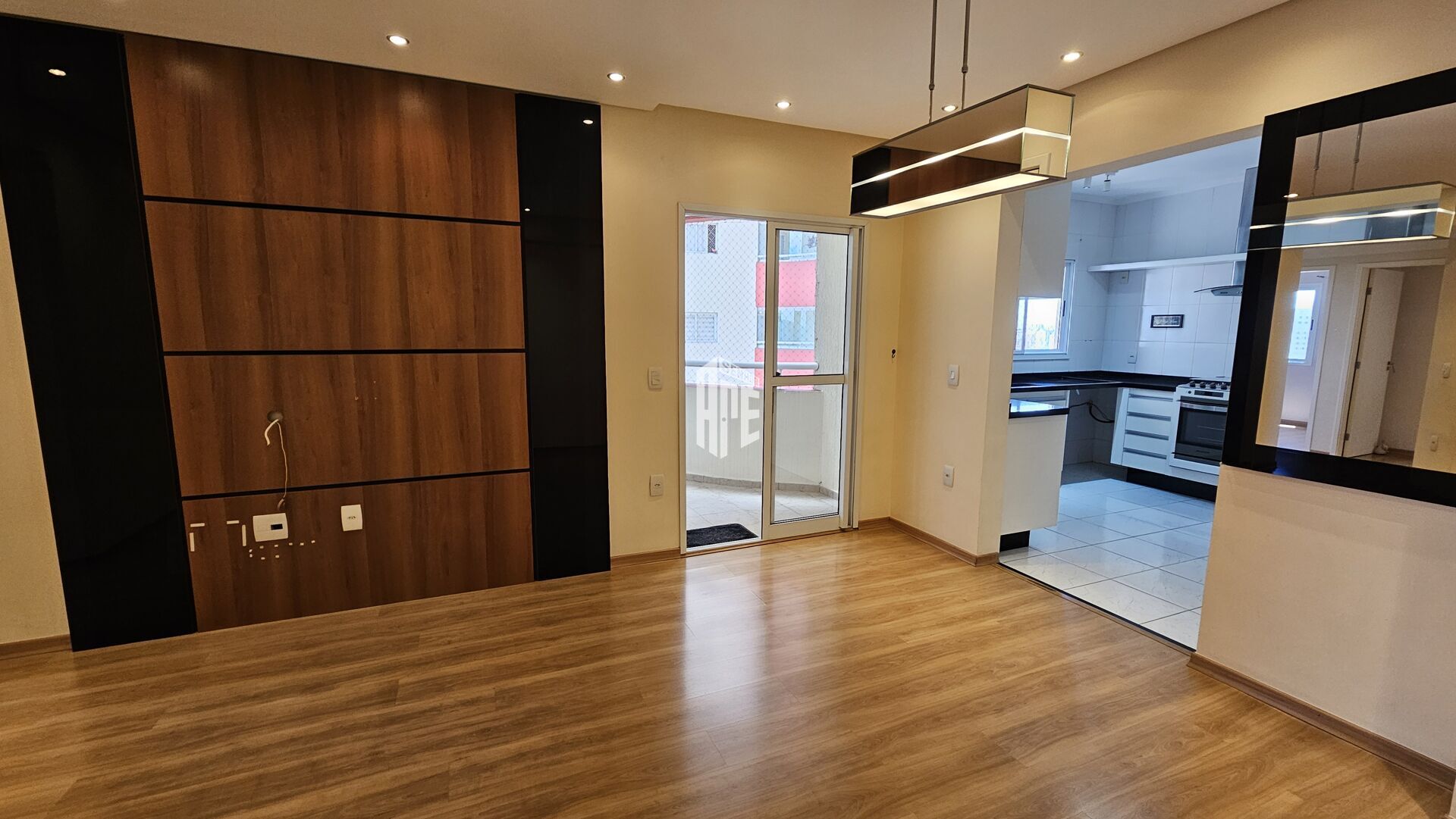 Apartamento à venda com 3 quartos, 87m² - Foto 6