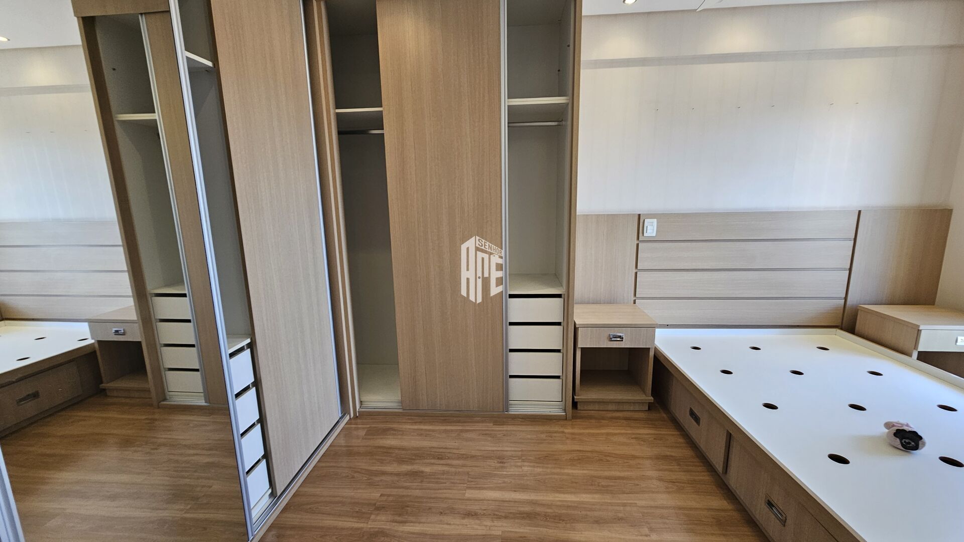 Apartamento à venda com 3 quartos, 87m² - Foto 29