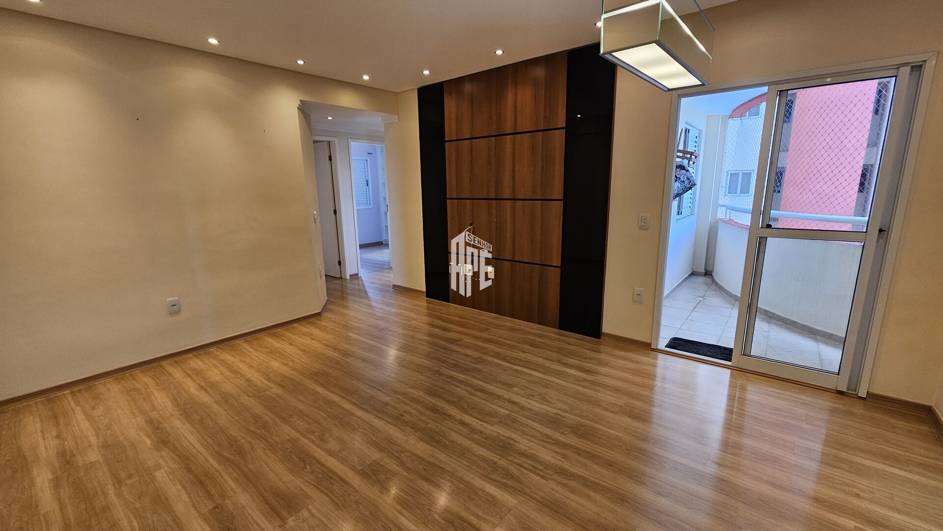 Apartamento à venda com 3 quartos, 87m² - Foto 3