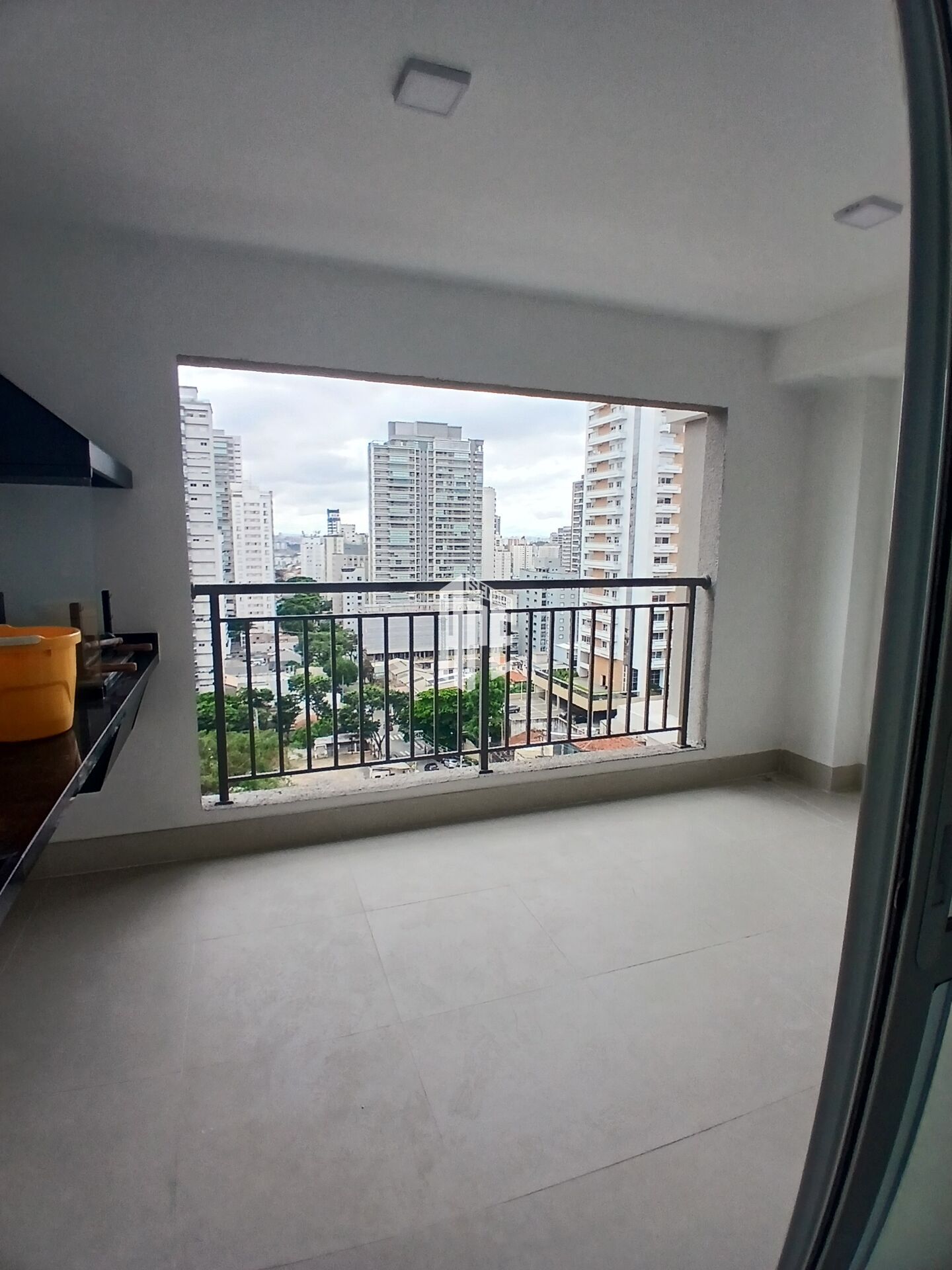 Apartamento à venda com 2 quartos, 69m² - Foto 7