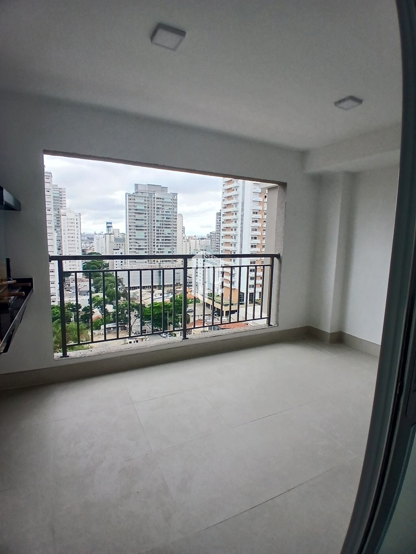 Apartamento à venda com 2 quartos, 69m² - Foto 42