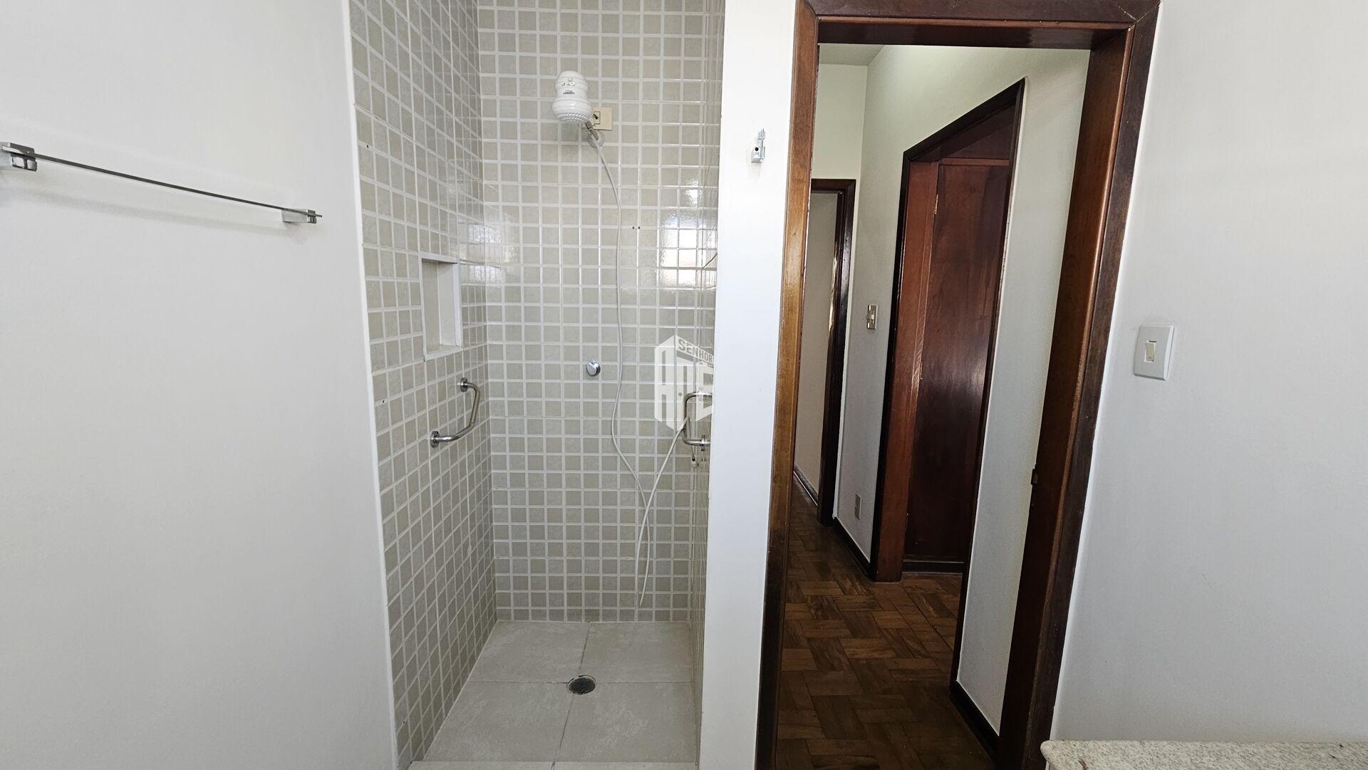 Casa à venda com 4 quartos, 193m² - Foto 15