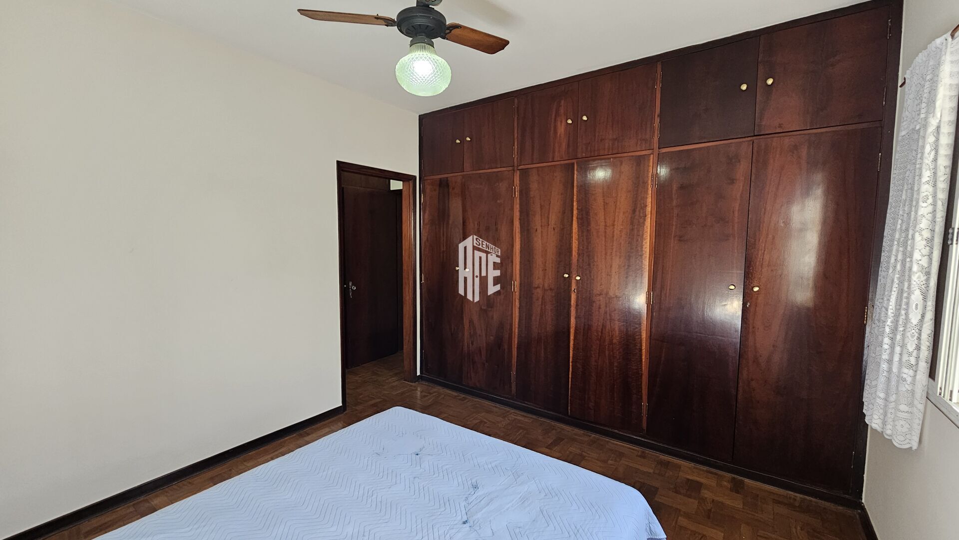 Casa à venda com 4 quartos, 193m² - Foto 16