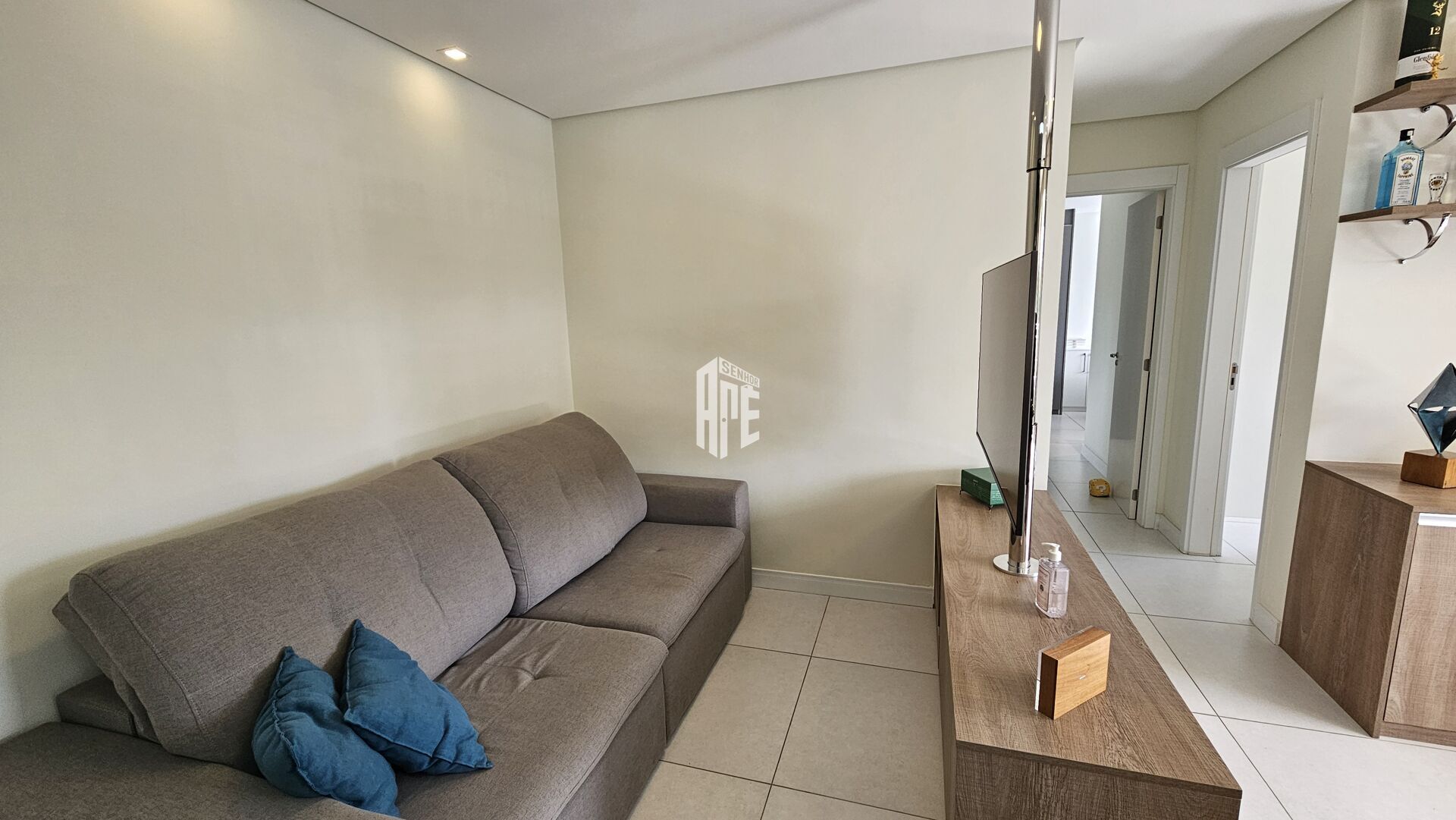 Apartamento à venda com 2 quartos, 63m² - Foto 4