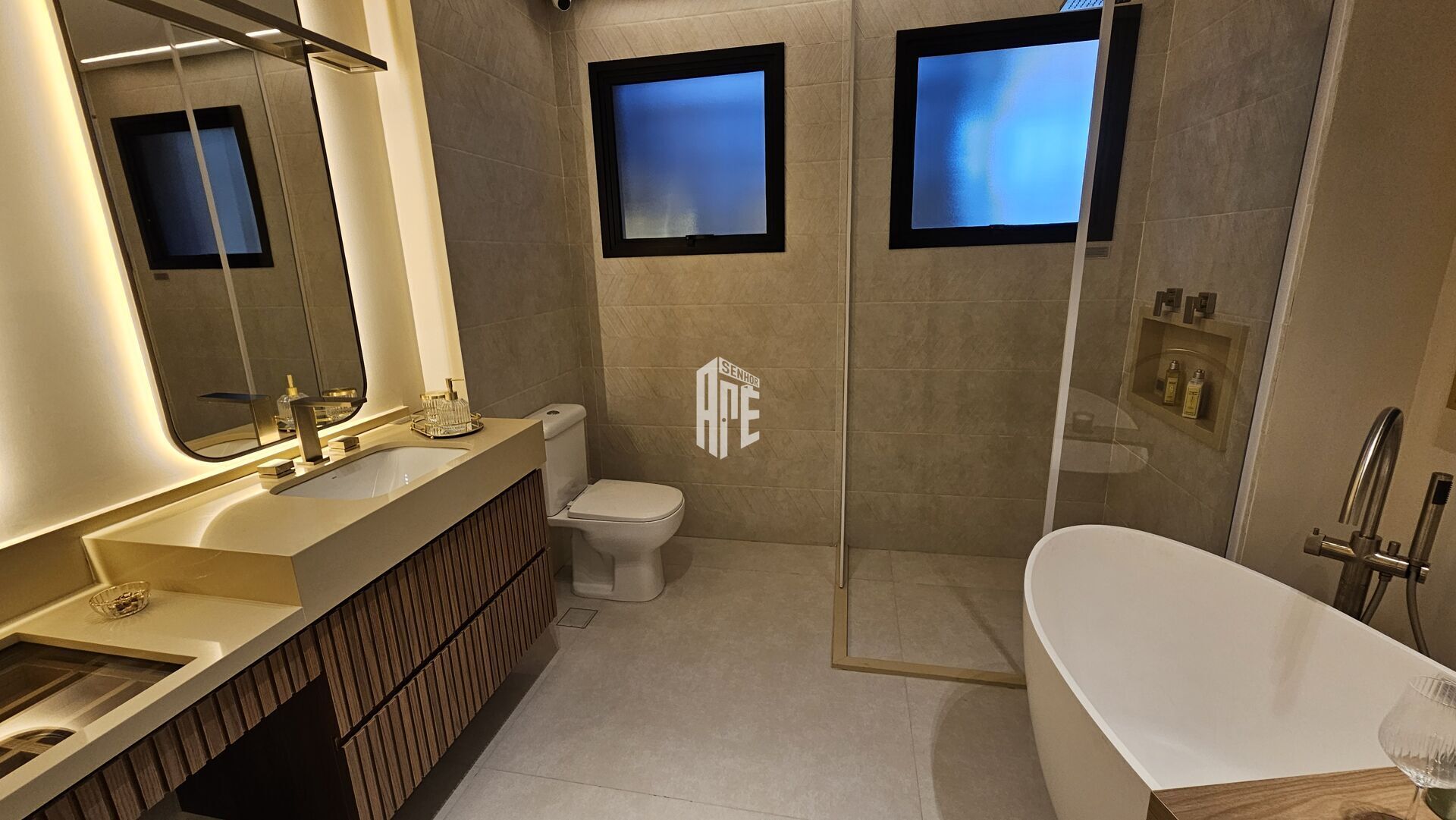 Apartamento, 4 quartos, 203 m² - Foto 47