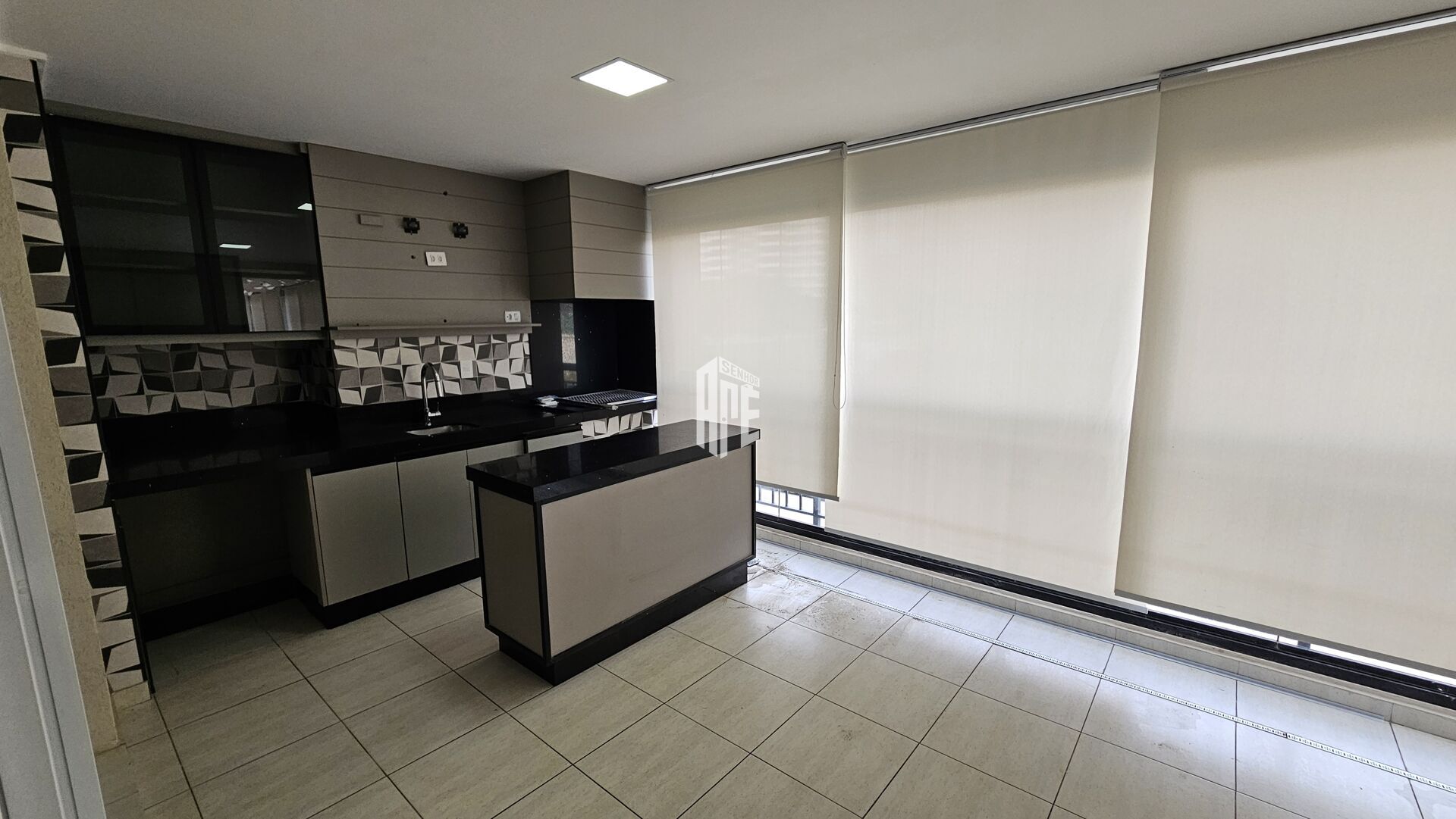 Apartamento à venda com 3 quartos, 172m² - Foto 3