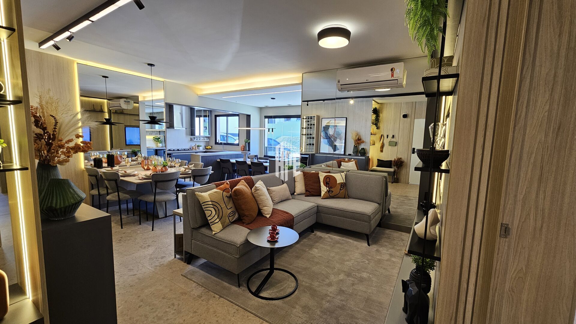Apartamento à venda com 3 quartos, 117m² - Foto 7