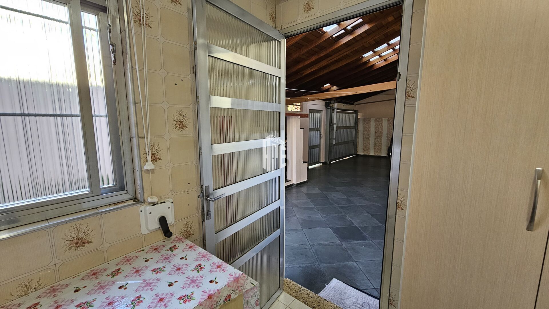 Casa à venda com 3 quartos, 177m² - Foto 14