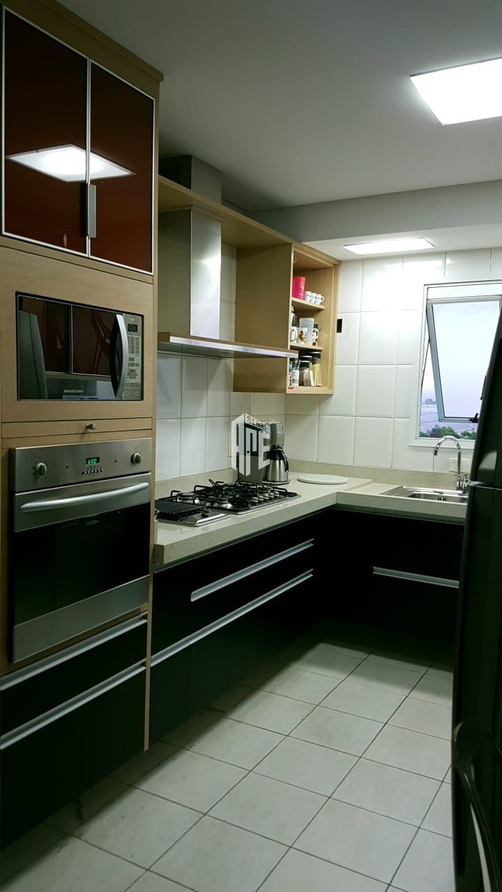 Apartamento à venda com 3 quartos, 123m² - Foto 11