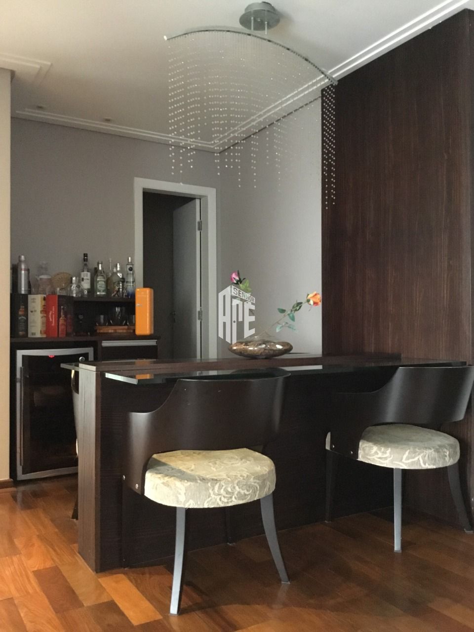 Apartamento à venda com 3 quartos, 123m² - Foto 2