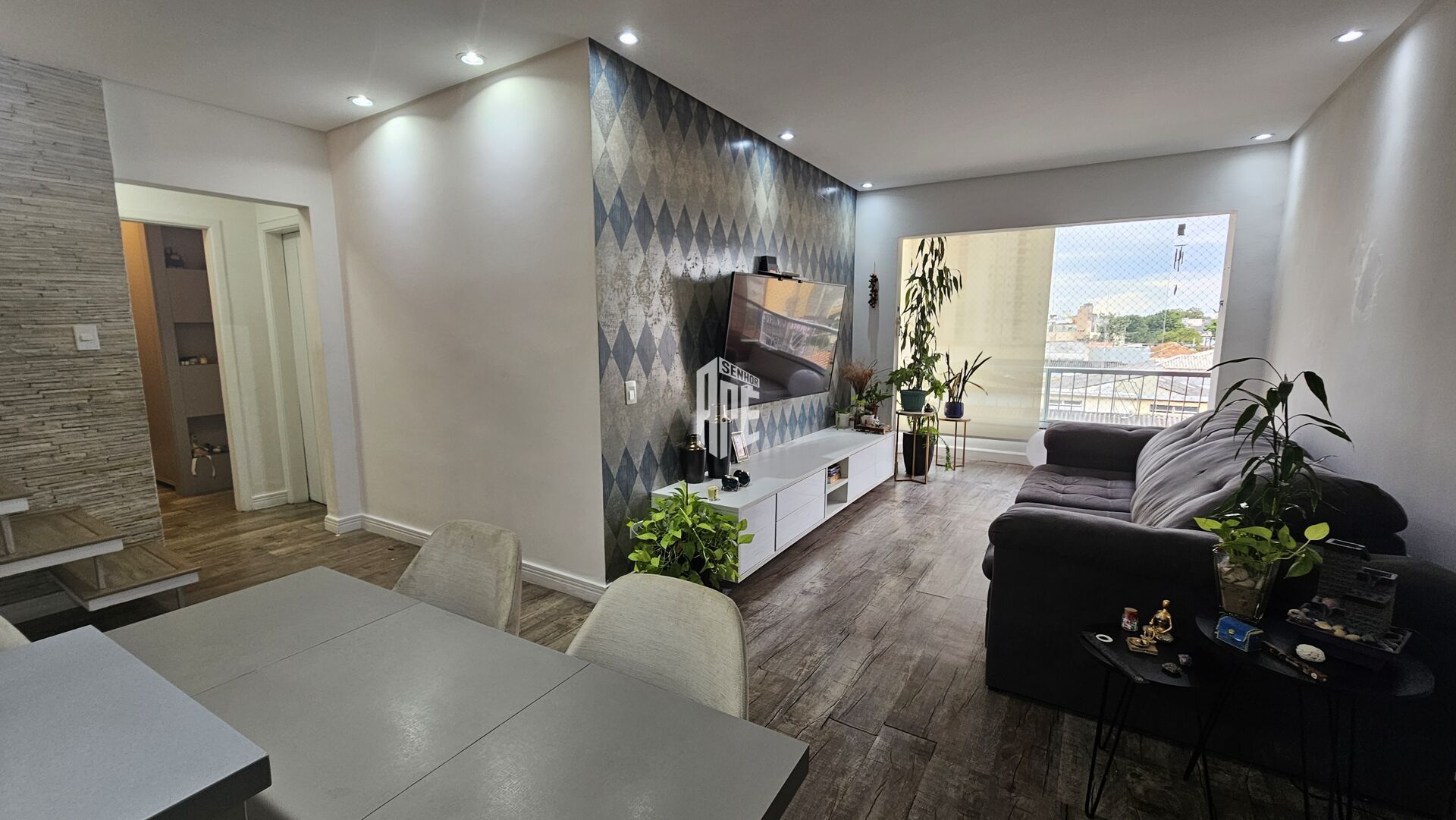 Apartamento à venda com 3 quartos, 225m² - Foto 4