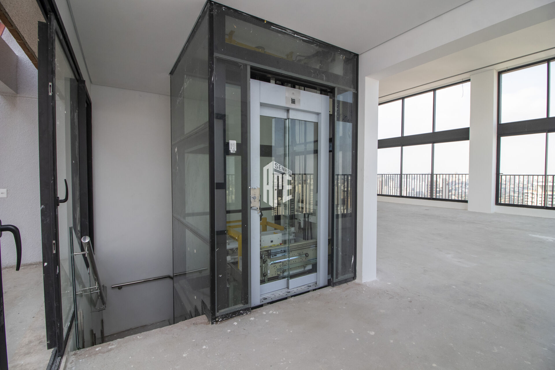 Apartamento à venda com 4 quartos, 688m² - Foto 3
