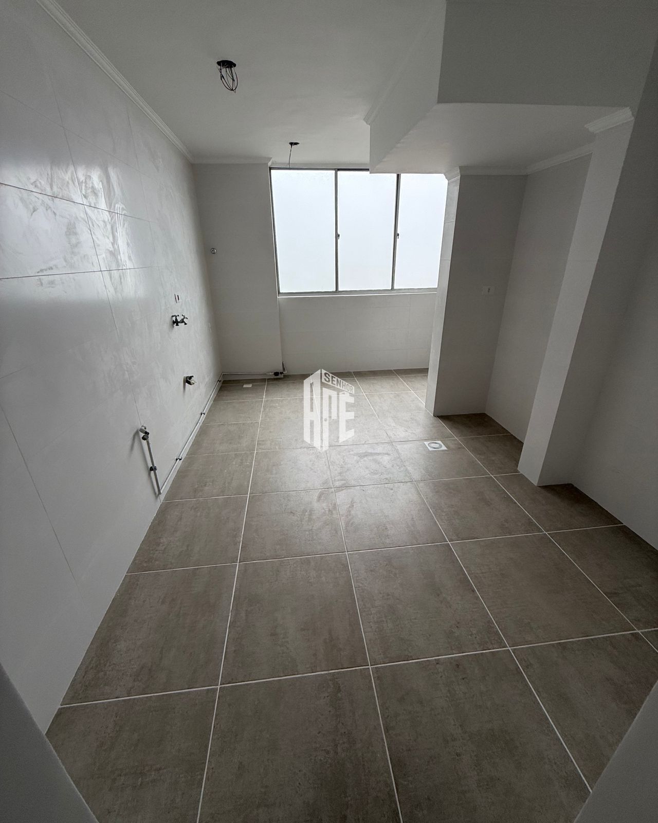 Apartamento à venda com 2 quartos, 87m² - Foto 3