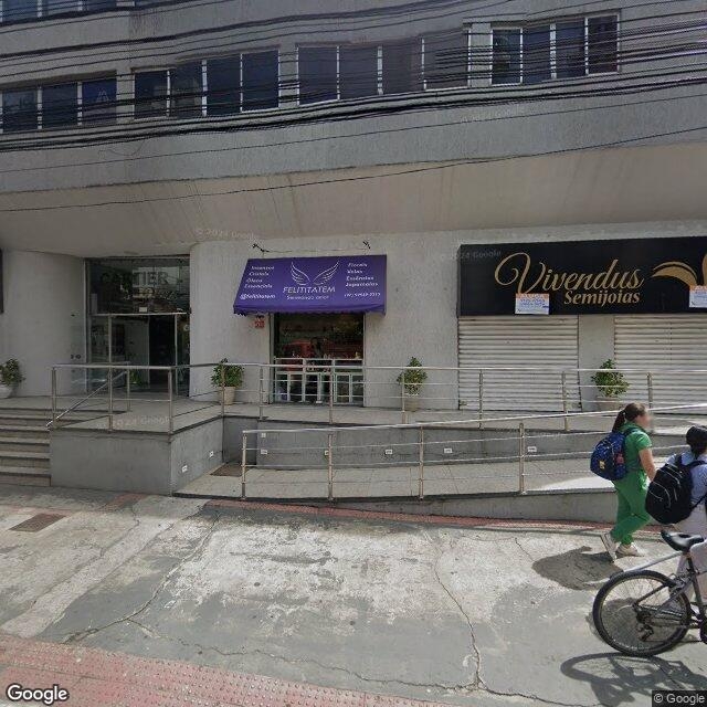 Imagem estática do "Street View" da localização