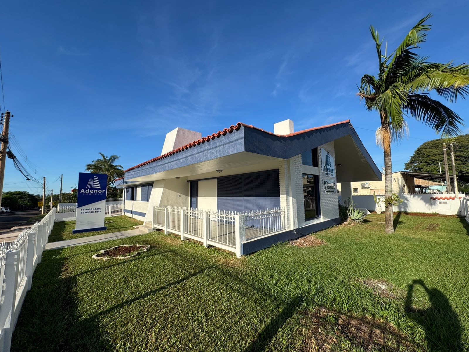 ADENOR IMÓVEIS - CRECI 26.358J