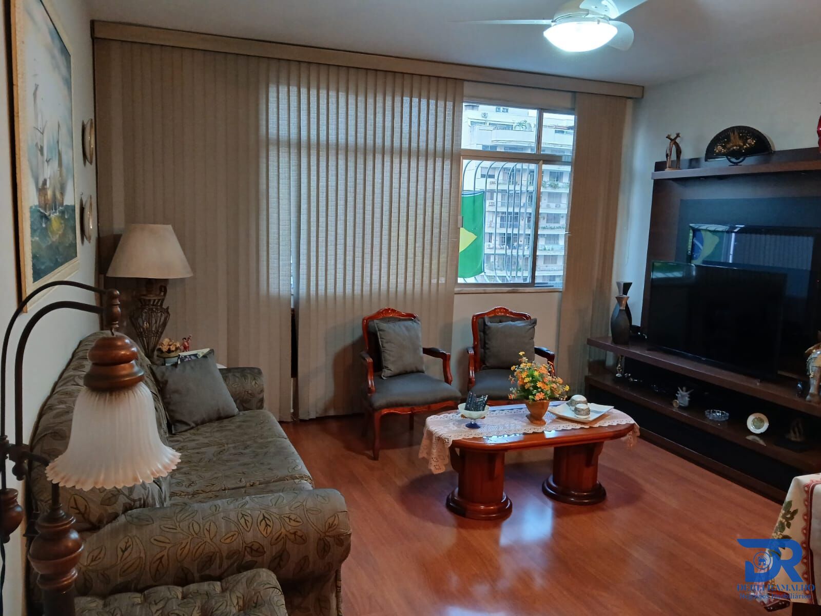 Apartamento à venda com 4 quartos, 100m² - Foto 2