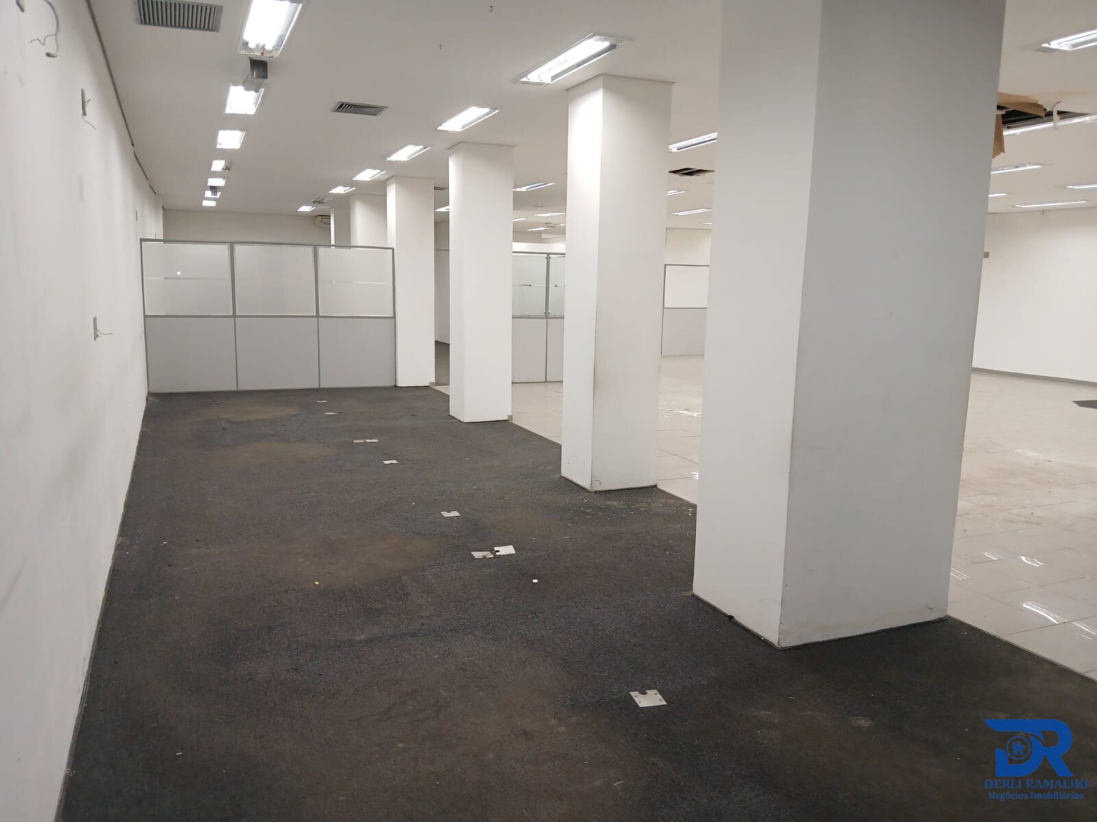 Prédio Inteiro para alugar, 600m² - Foto 9