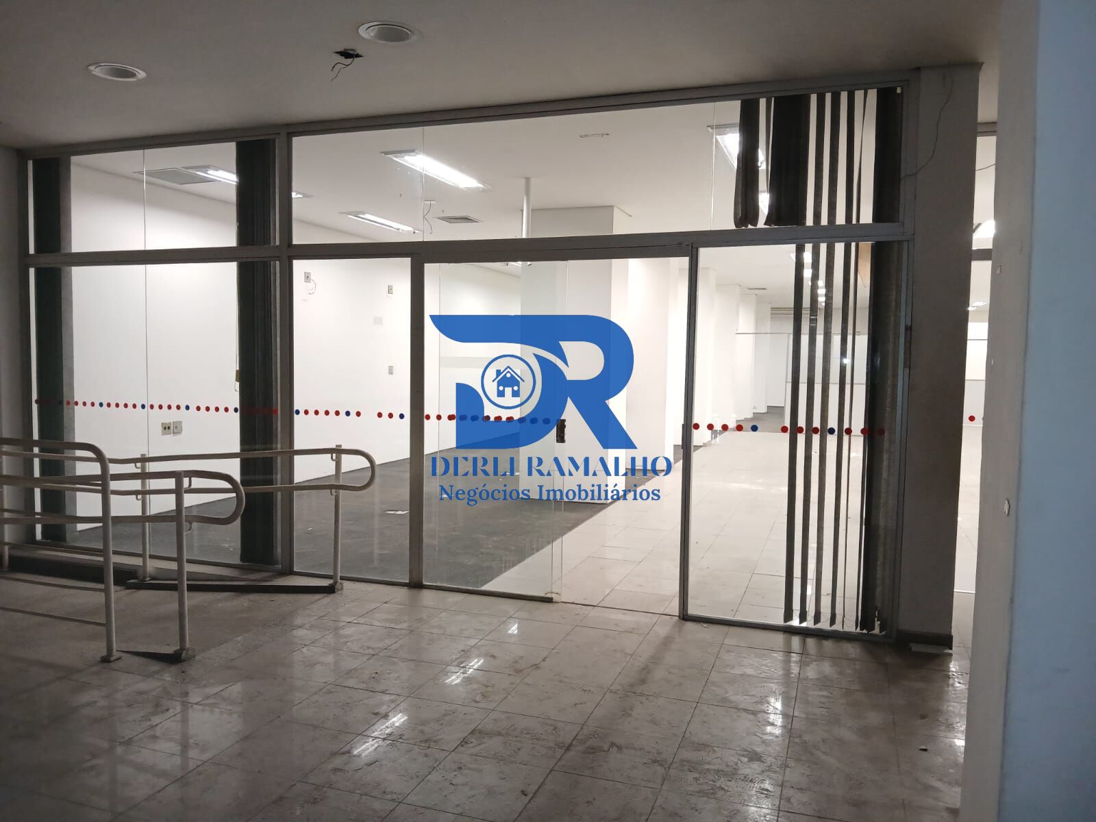 Prédio Inteiro para alugar, 600m² - Foto 10