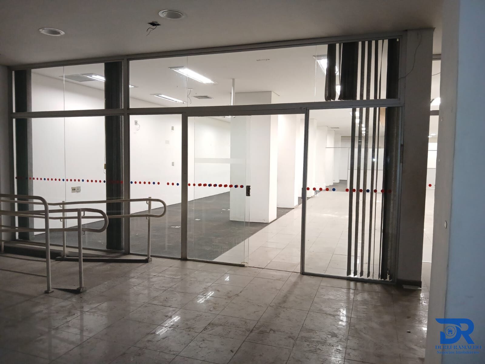 Prédio Inteiro para alugar, 600m² - Foto 10