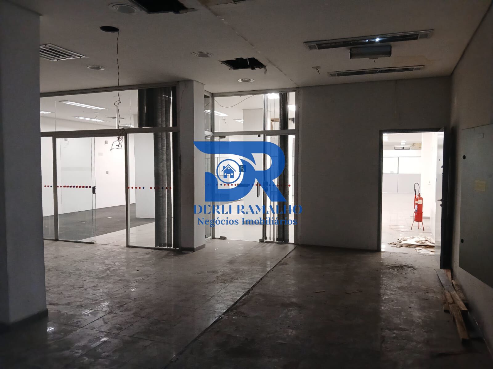 Prédio Inteiro para alugar, 600m² - Foto 12