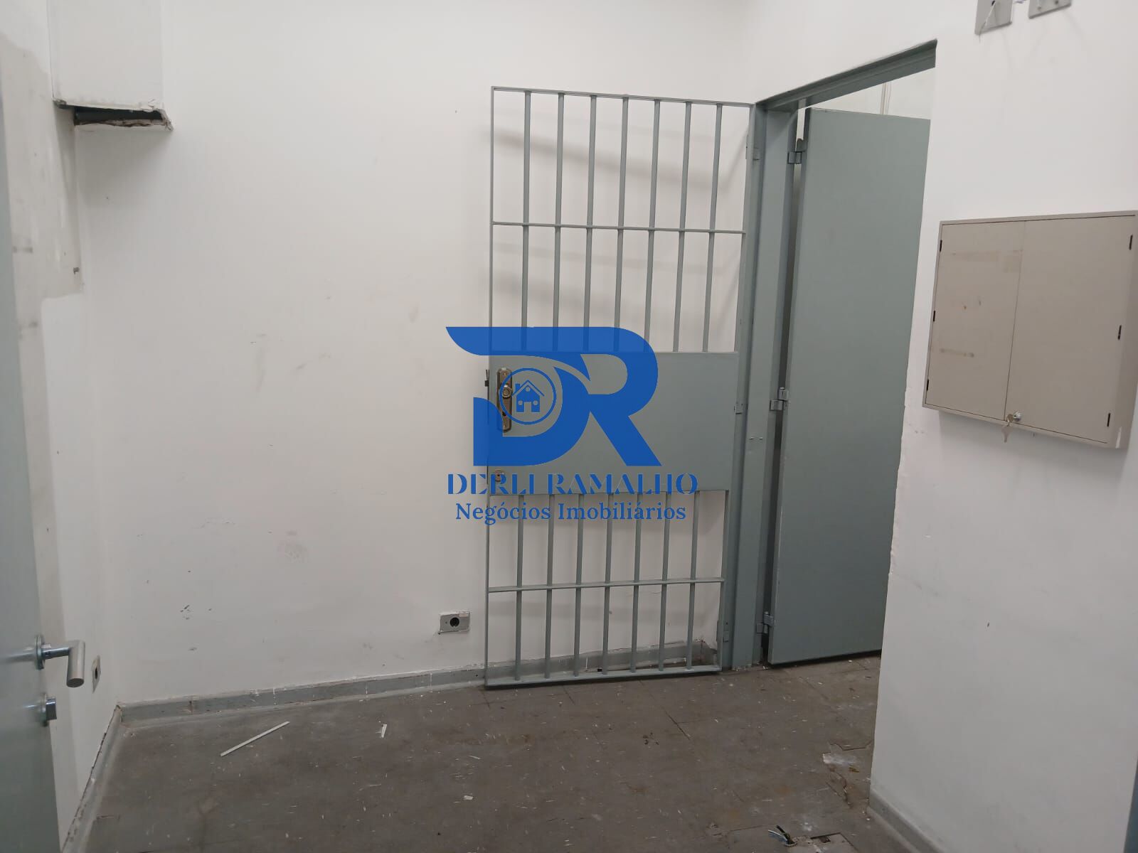 Prédio Inteiro para alugar, 600m² - Foto 18