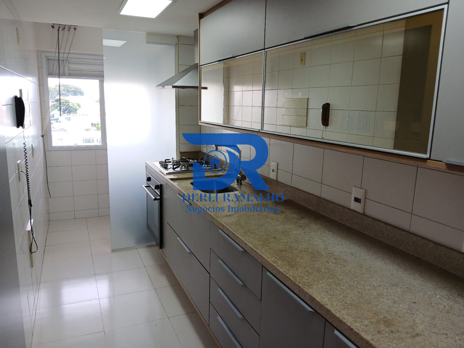 Apartamento à venda com 2 quartos, 50m² - Foto 12