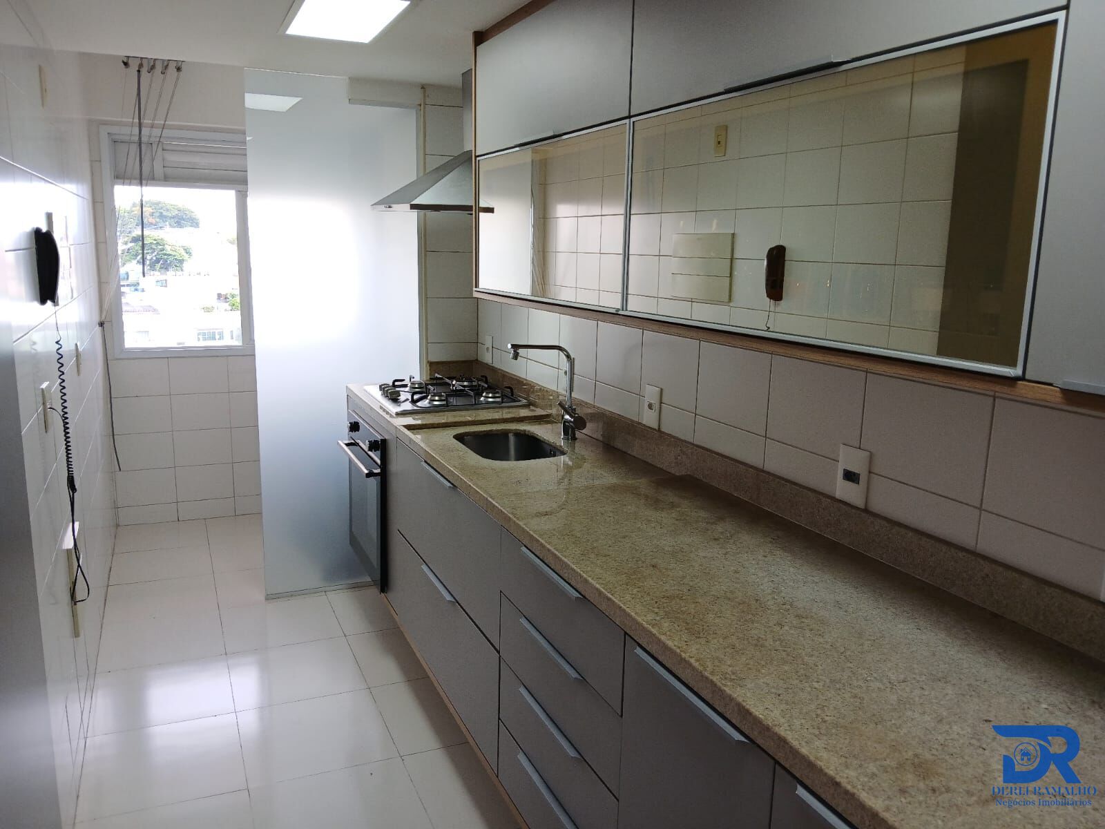 Apartamento à venda com 2 quartos, 50m² - Foto 12