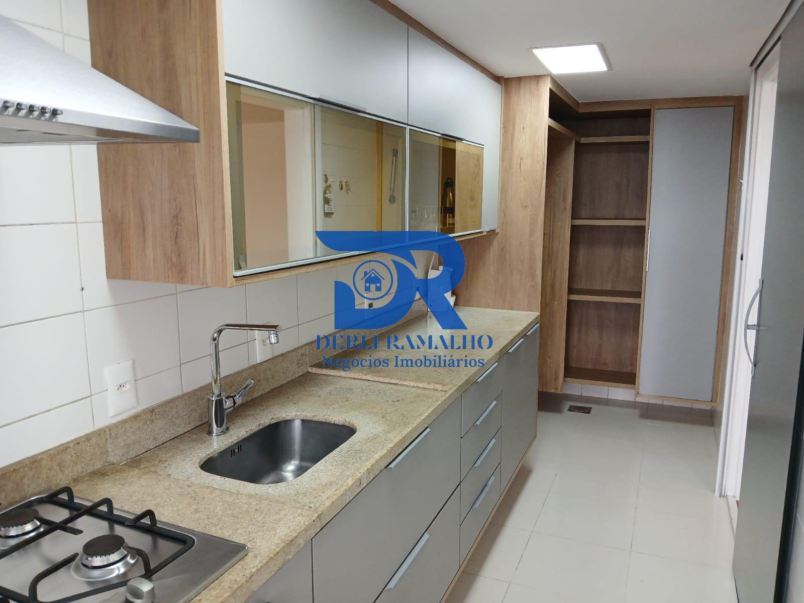 Apartamento à venda com 2 quartos, 50m² - Foto 11