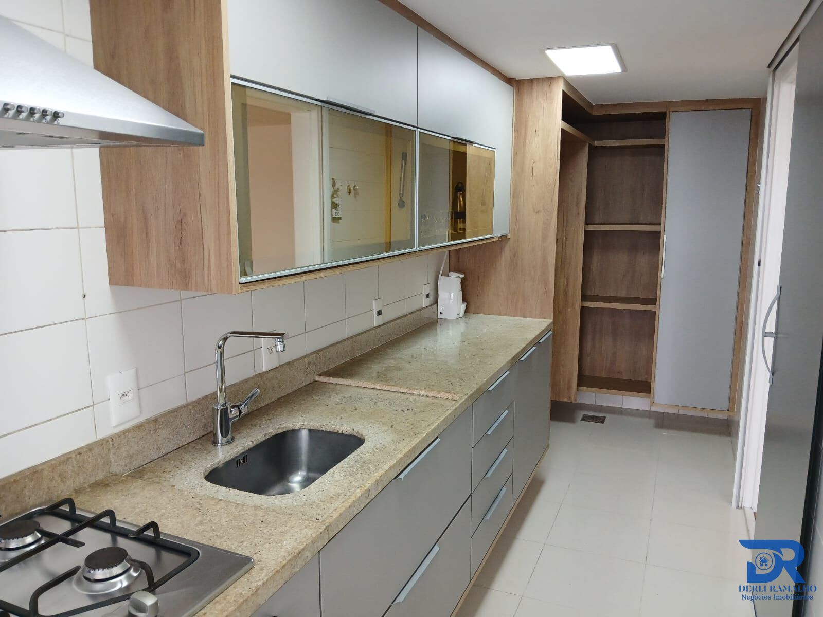 Apartamento à venda com 2 quartos, 50m² - Foto 11