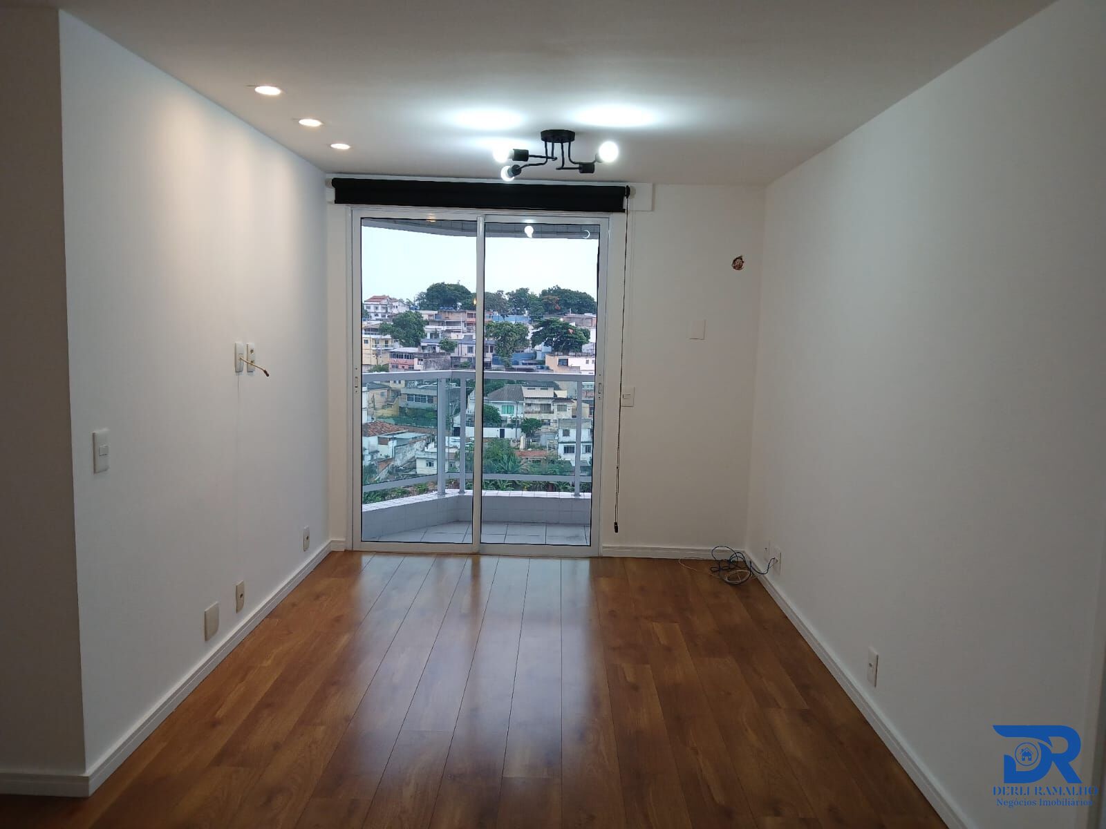 Apartamento à venda com 2 quartos, 50m² - Foto 4