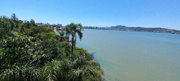 Bairro Coqueiros em Florianópolis – morar perto do mar e do lazer