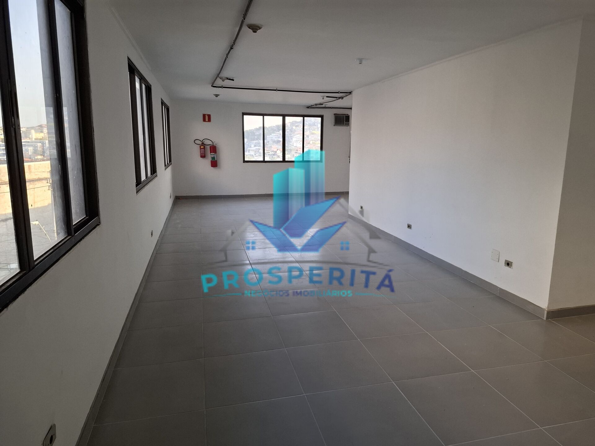 Loja-Salão para alugar, 104m² - Foto 2