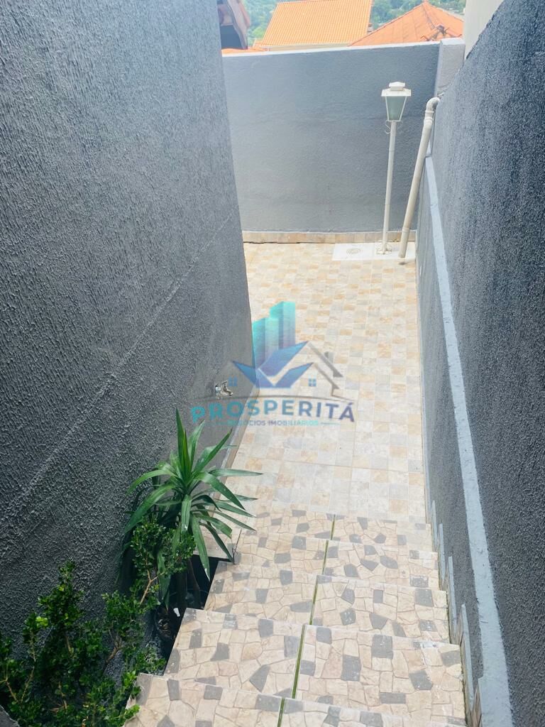 Sobrado à venda com 3 quartos, 240m² - Foto 32