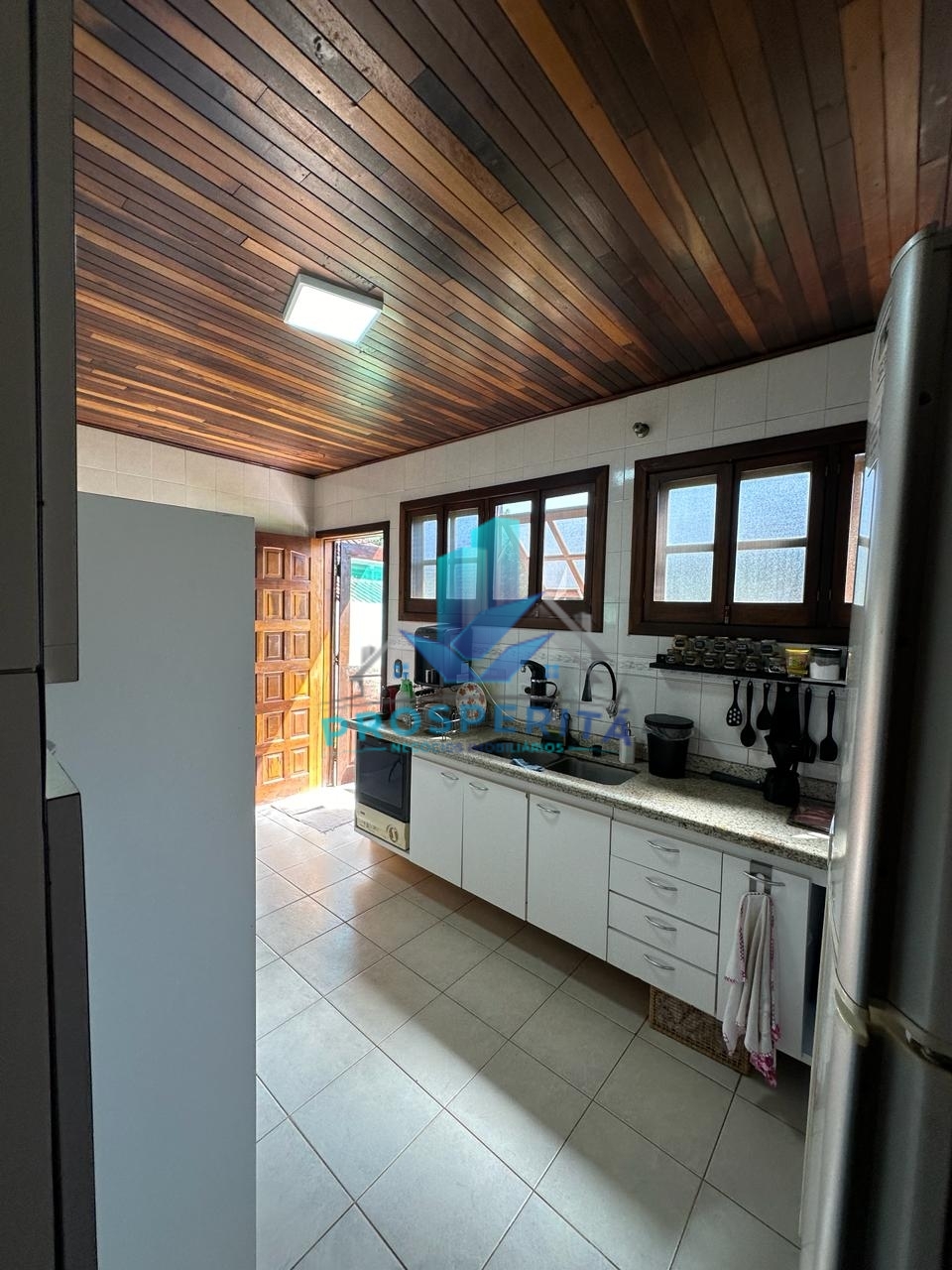 Casa de Condomínio à venda com 3 quartos, 280m² - Foto 8