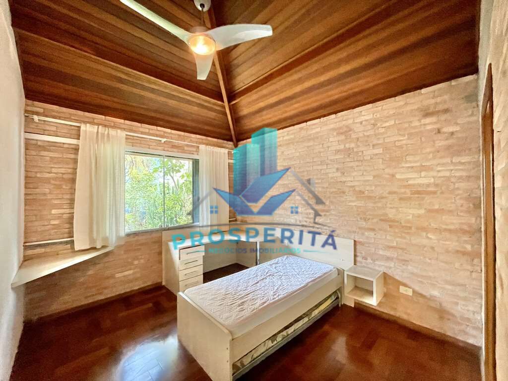 Casa de Condomínio para alugar com 4 quartos, 350m² - Foto 28