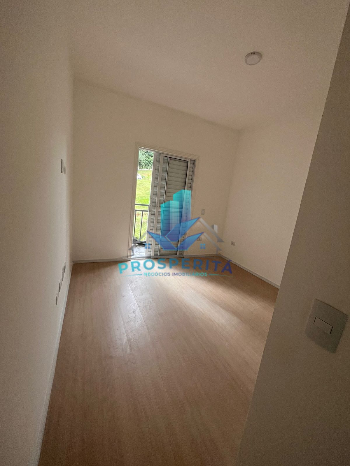 Casa à venda com 3 quartos, 138m² - Foto 3