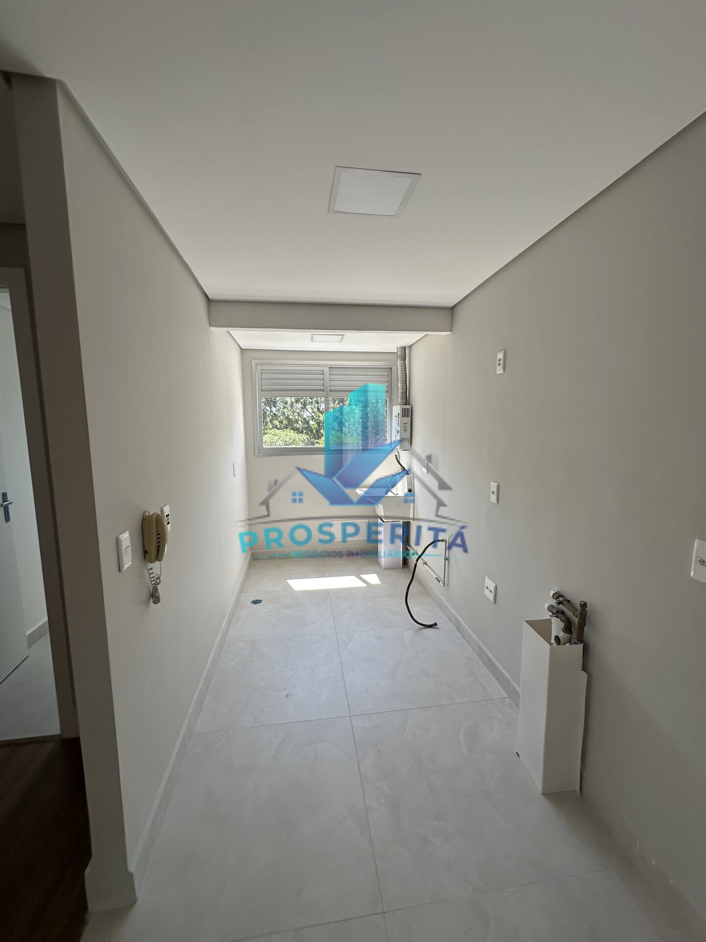 Apartamento à venda com 2 quartos, 64m² - Foto 11